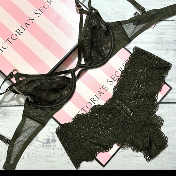 V.S. 2pc Unlined Strappy Ring Snake Lace Plunge Bra & Cheeky Panty 32C-XS - Picture 5 of 5